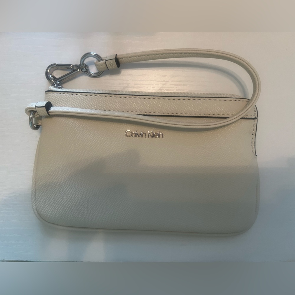 Calvin Klein White Wristlet New without tag